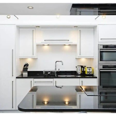 Altido Cosy 2-Bed Apt In The Old Town With Mezzanine Daire Edinburgh Dış mekan fotoğraf