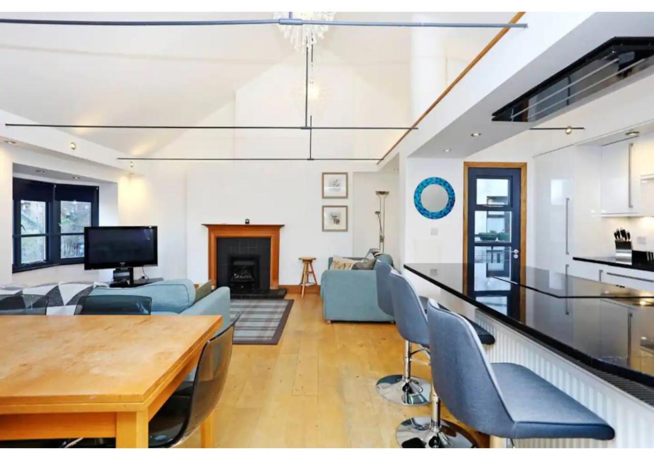 Altido Cosy 2-Bed Apt In The Old Town With Mezzanine Daire Edinburgh Dış mekan fotoğraf